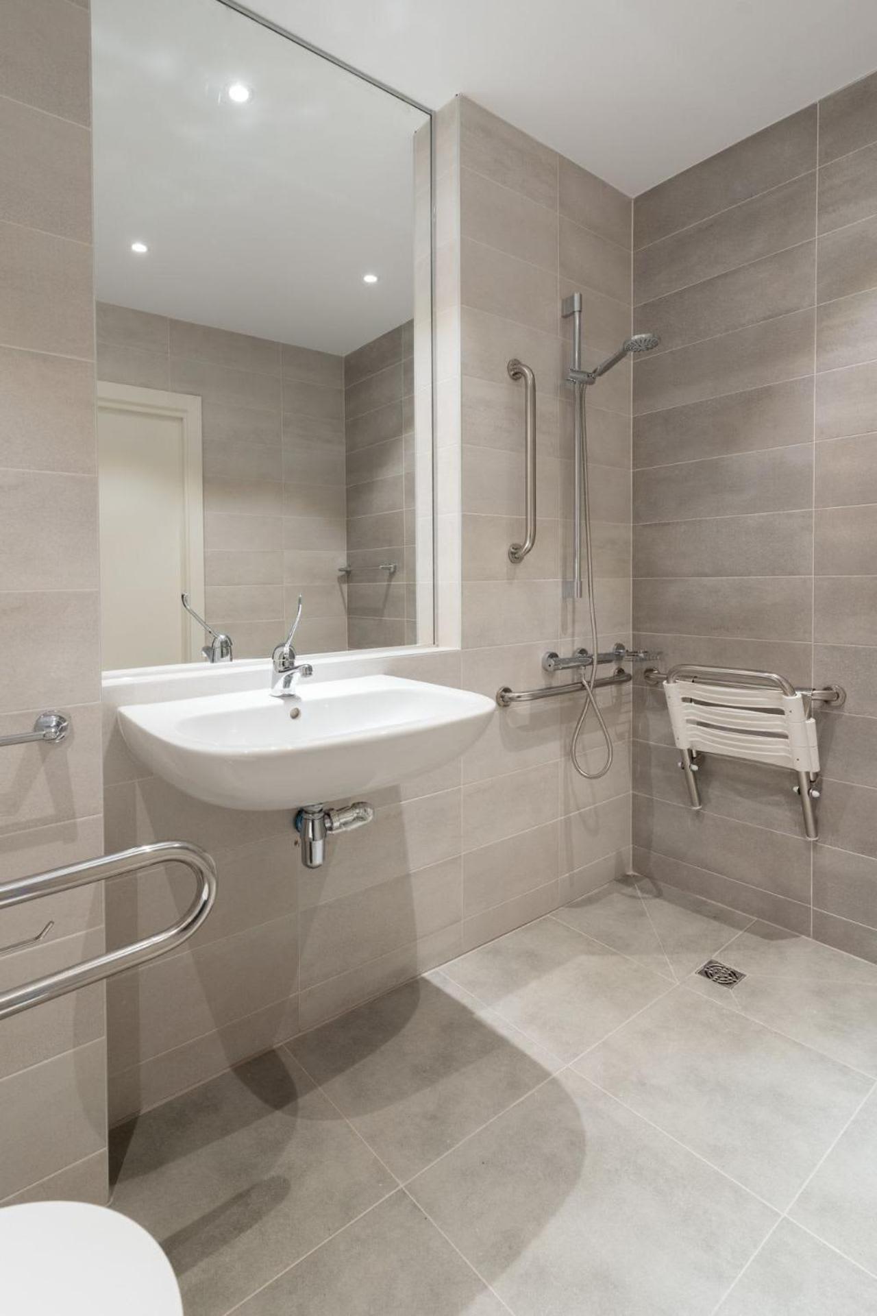 Student Experience Madrid Pozuelo - Luxury Hostel Pozuelo de Alarcón Exteriör bild